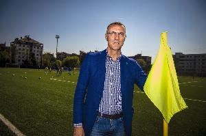 贝尔戈米：米兰现在首发就是这11人，要看看阿莱格里怎么调整莱奥