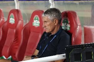 媒体人：国安训练强度不够，塞蒂恩的教练团队之间出现了矛盾